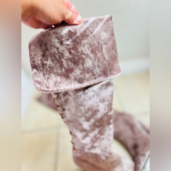 BAMBOO Mauve Madam Taupe crush velvet OTK Thigh High Chunky Heel Boot size 7 - Picture 5 of 8